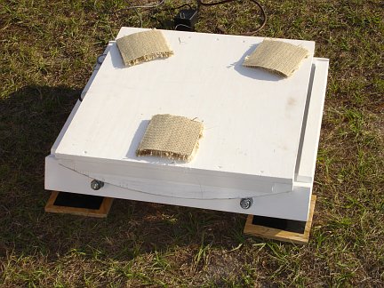 The equatorial platform